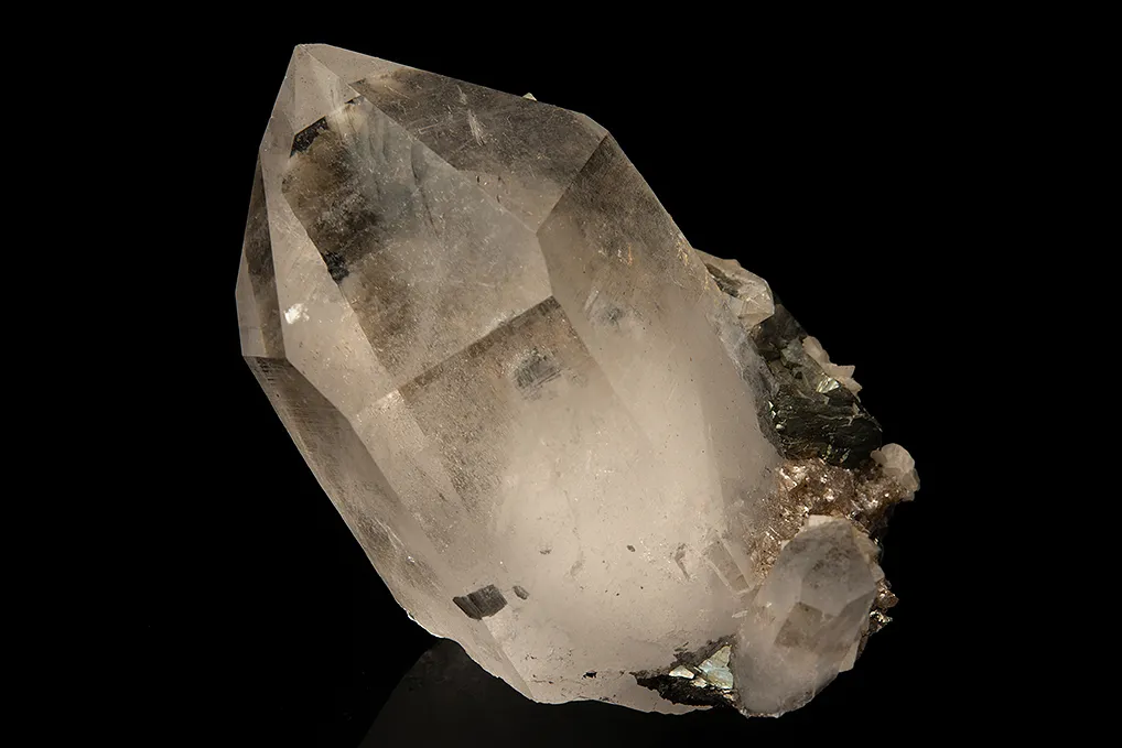 Quartz with Arsenopyrite and Dolomite - image 3