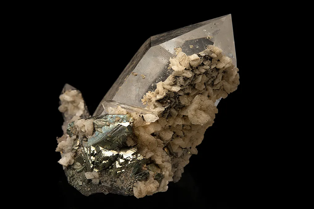 Quartz with Arsenopyrite and Dolomite - image 4