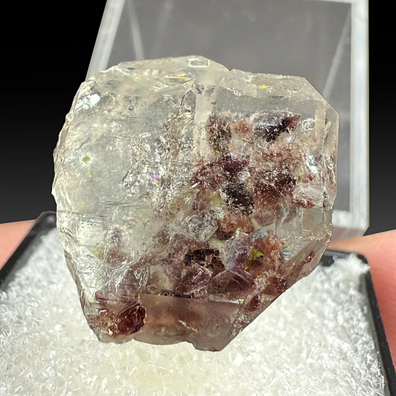 Quartz with Axinite inclusions - image 1