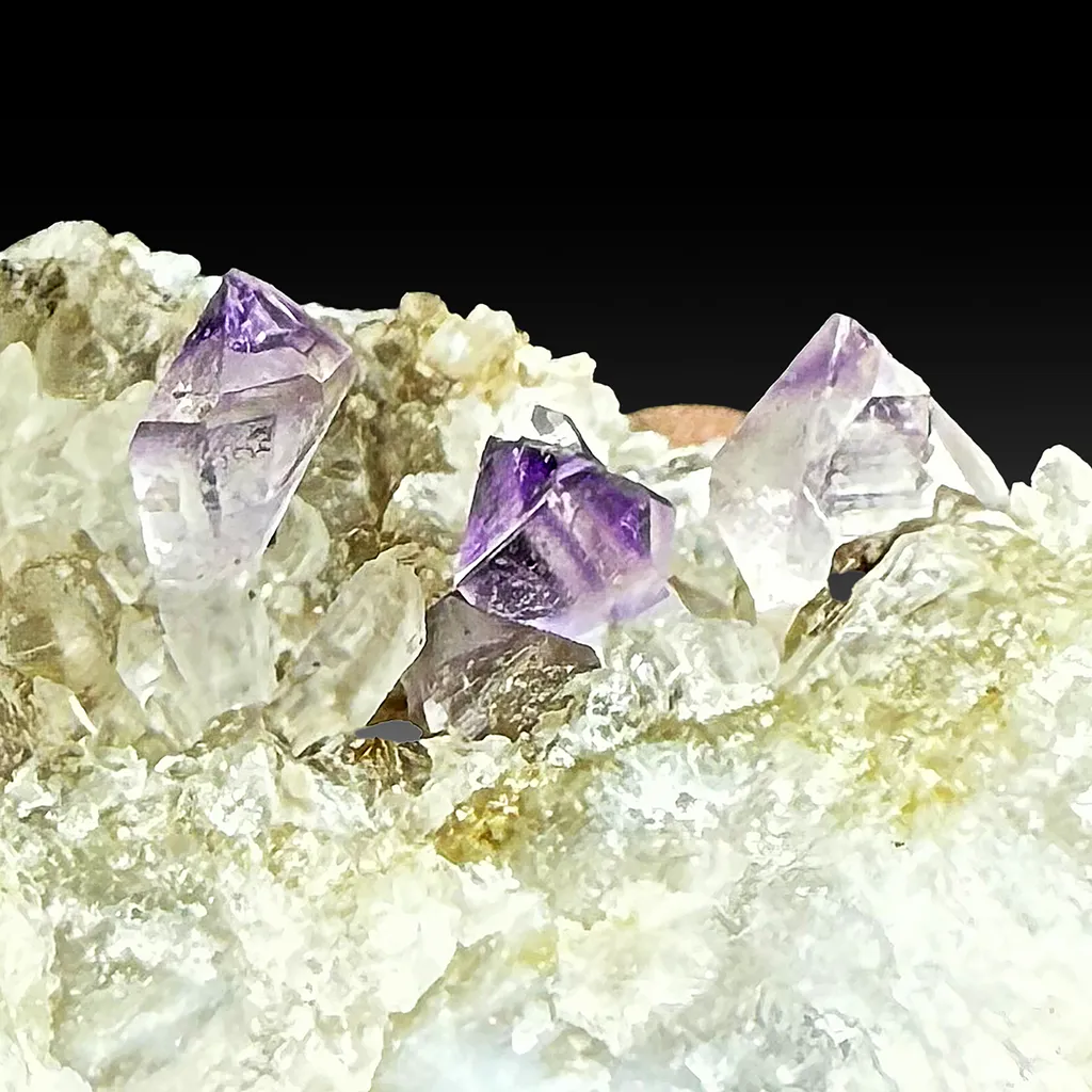 Quartz with Calcite image