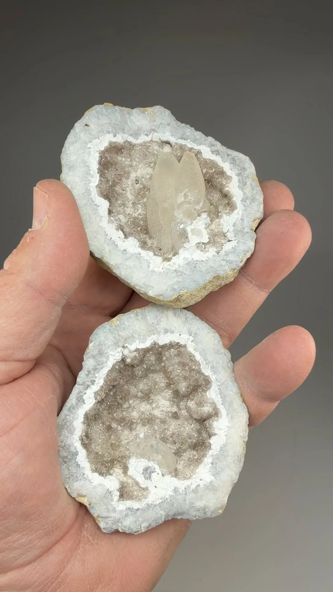 Quartz with Calcite - image 2