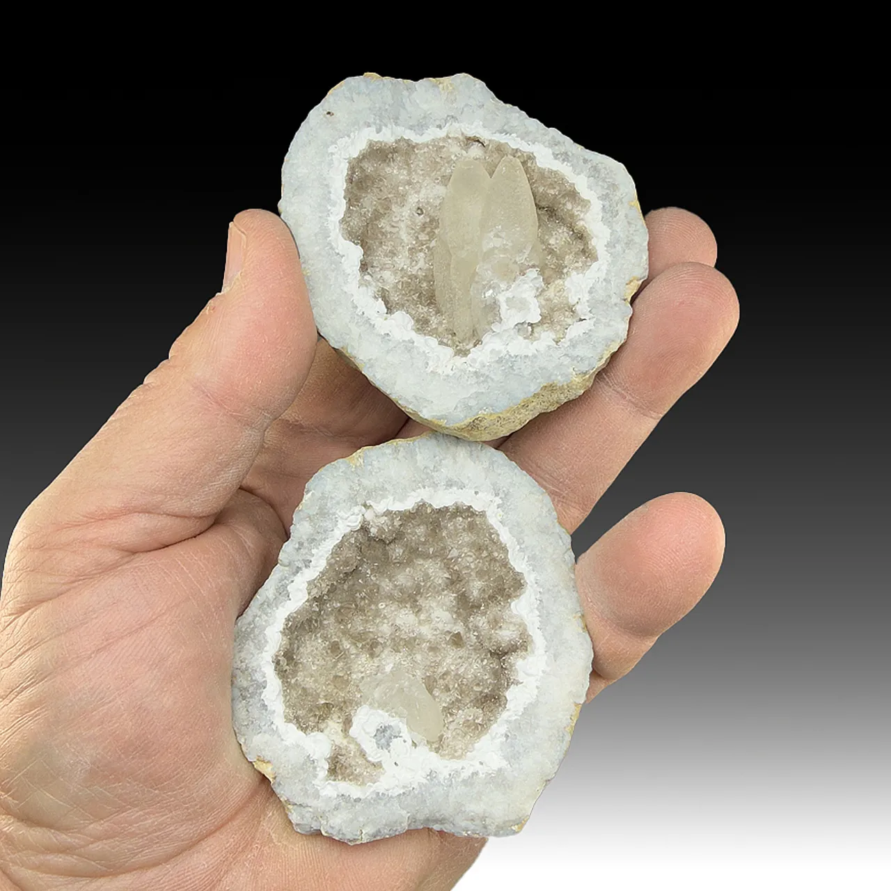 Quartz with Calcite - image 1