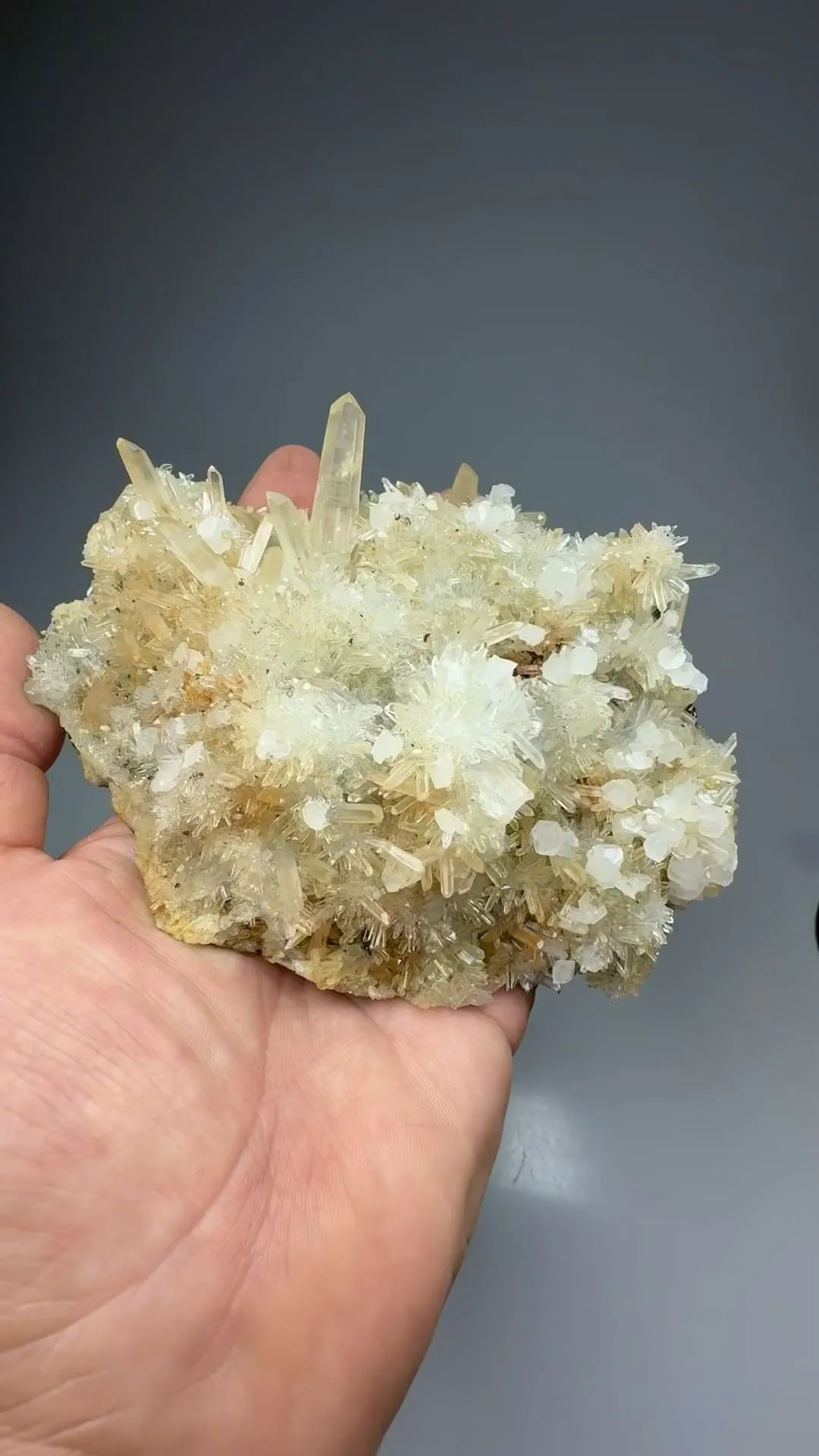 Quartz with Calcite - image 2