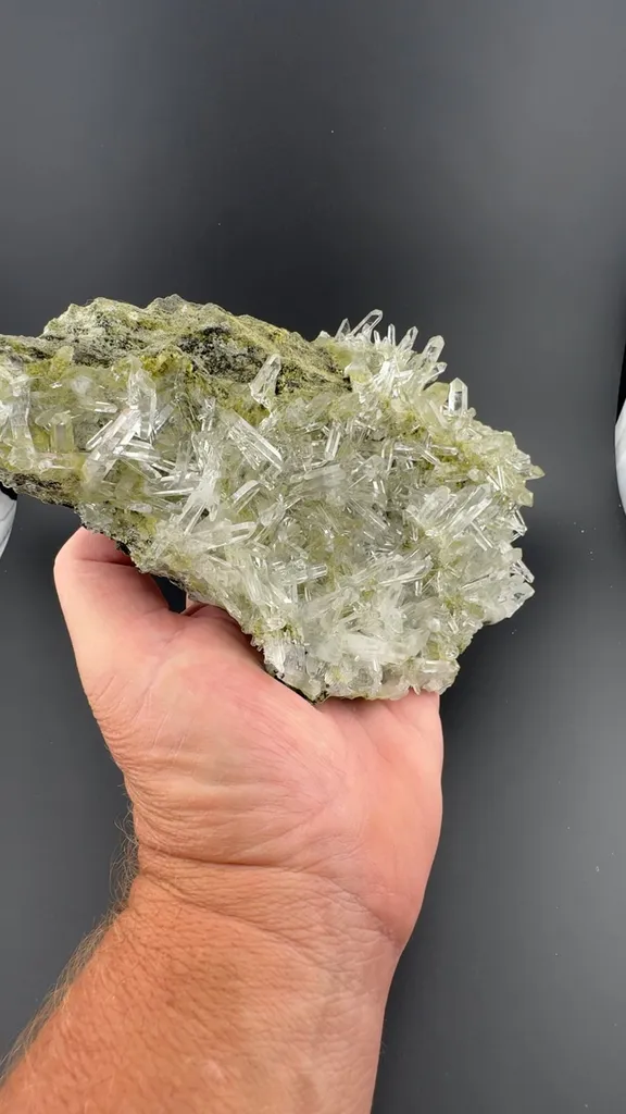 Quartz with Calcite, Epidote image