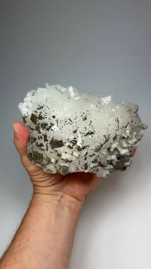 Quartz with Calcite, Pyrite - image 2