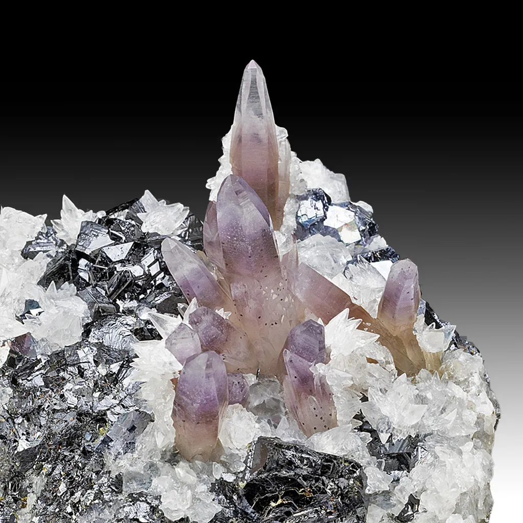 Quartz with Calcite, Sphalerite image