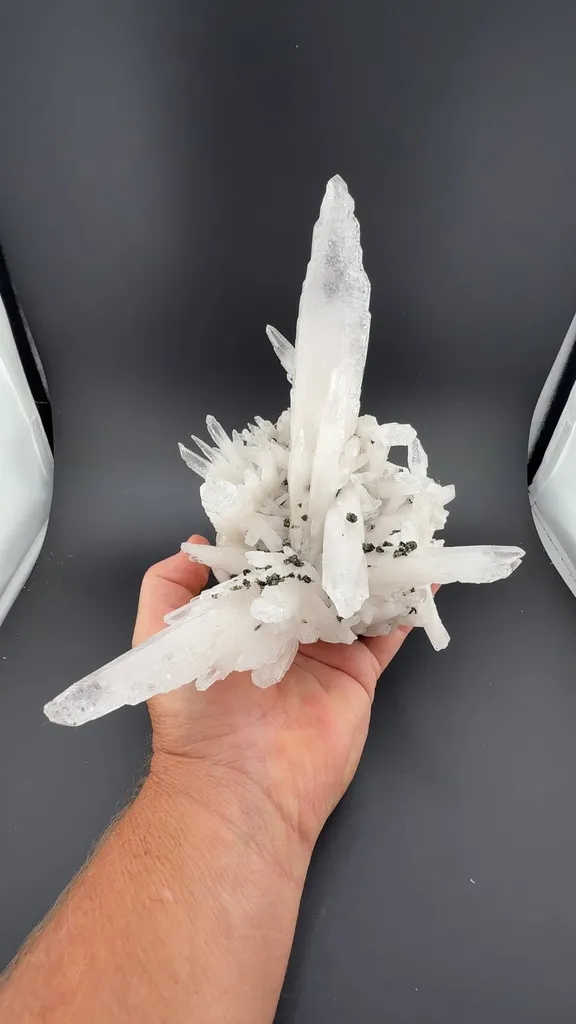 Quartz with Chalcopyrite - image 2