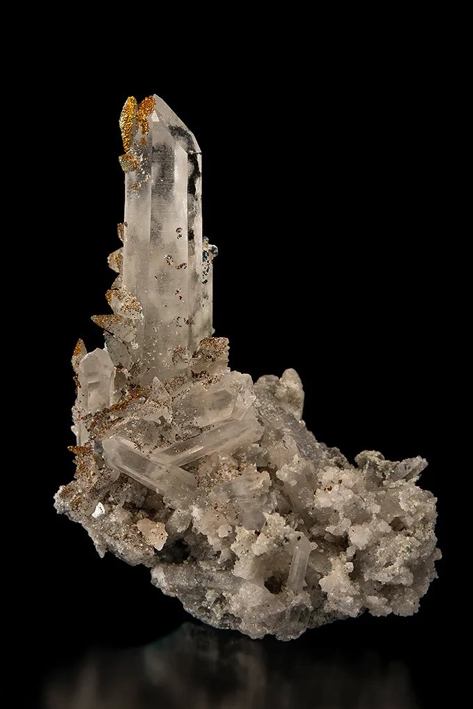 Quartz with Chalcopyrite, Calcite and Dolomite image