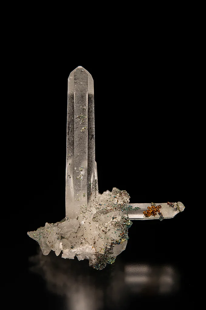 Quartz with Chalcopyrite, Calcite and Dolomite image