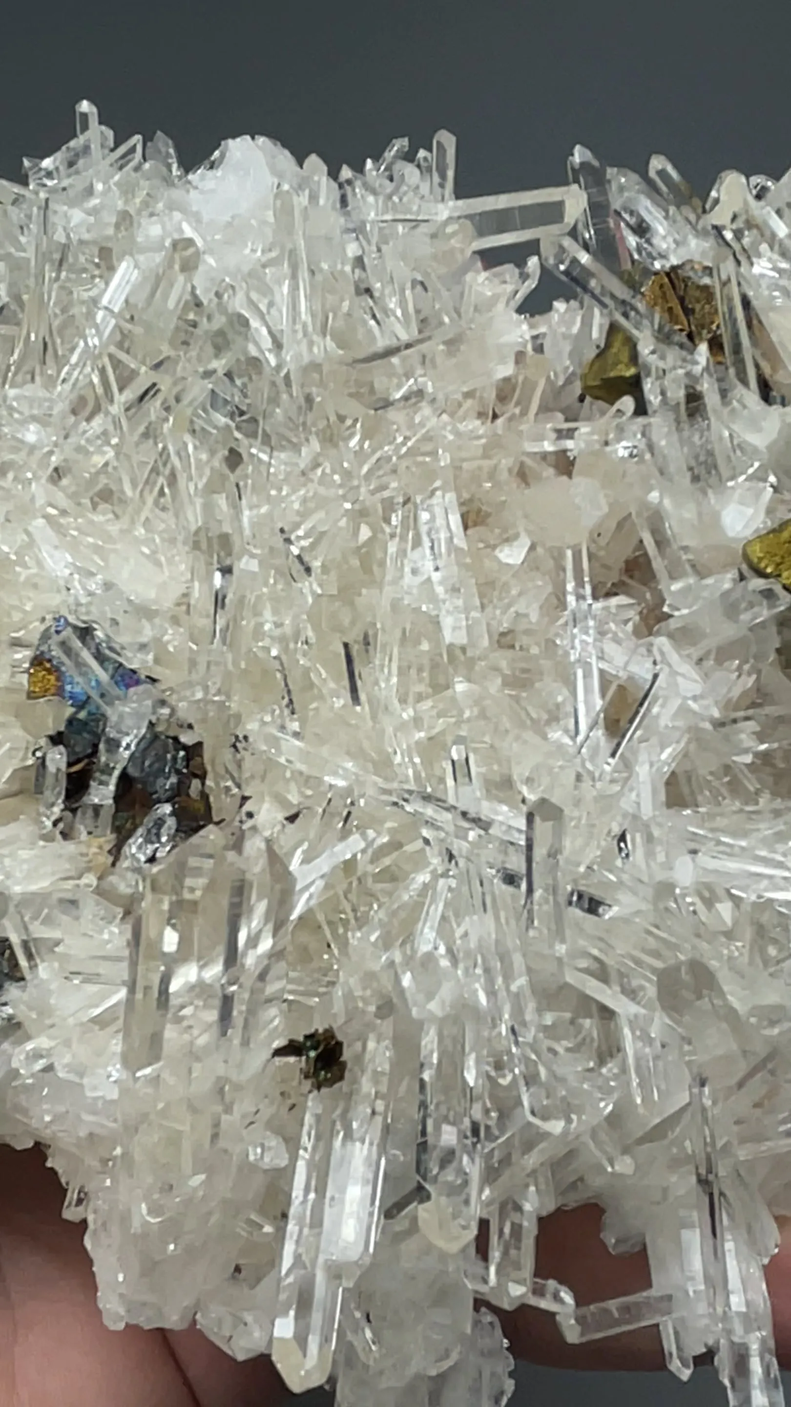 Quartz with Chalcopyrite - image 2