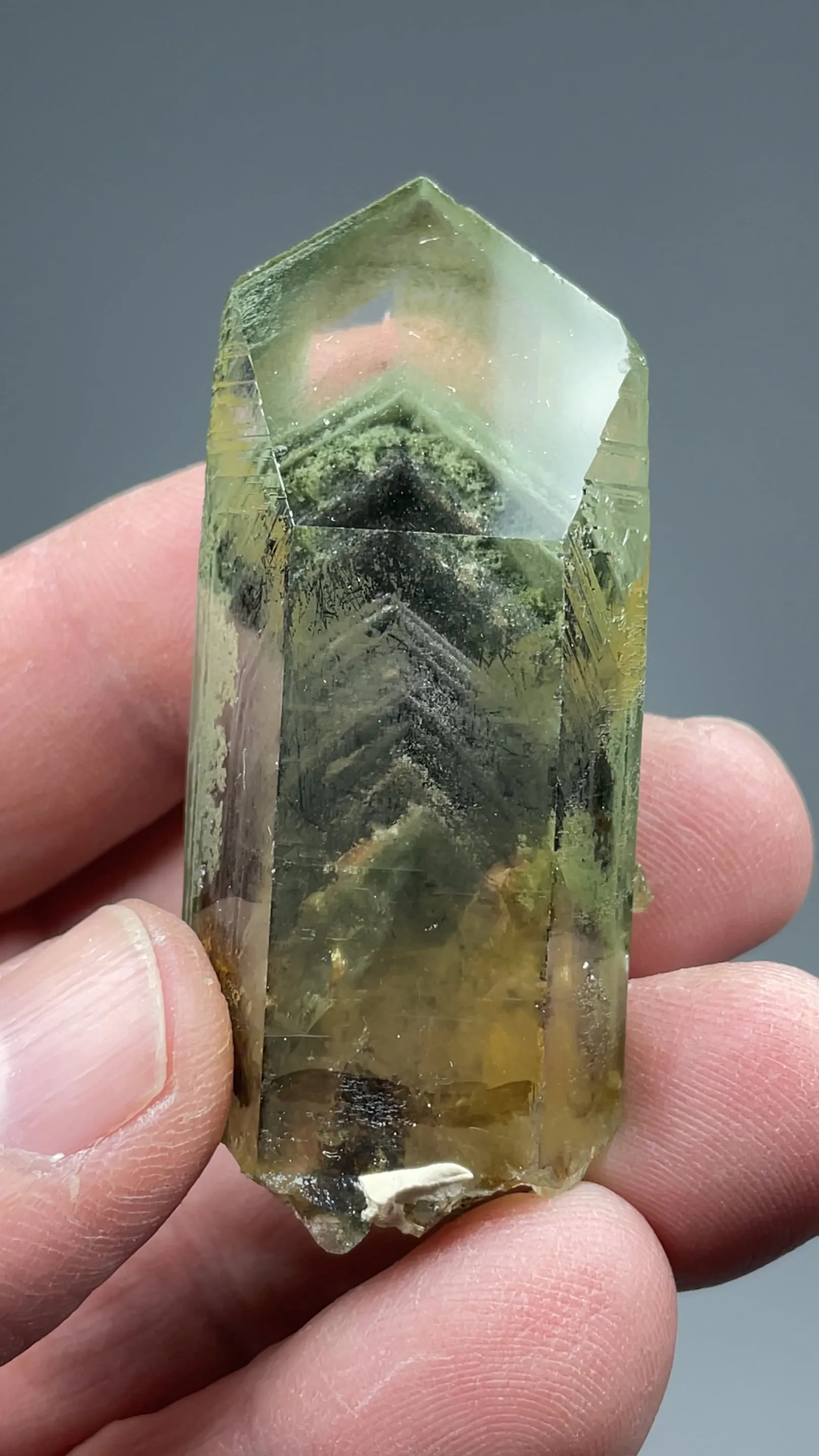 Quartz with Chlorite - image 2
