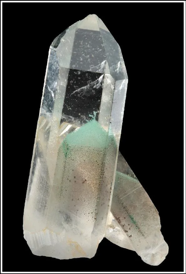 Quartz with Chlorite-Fuchsite phantom image