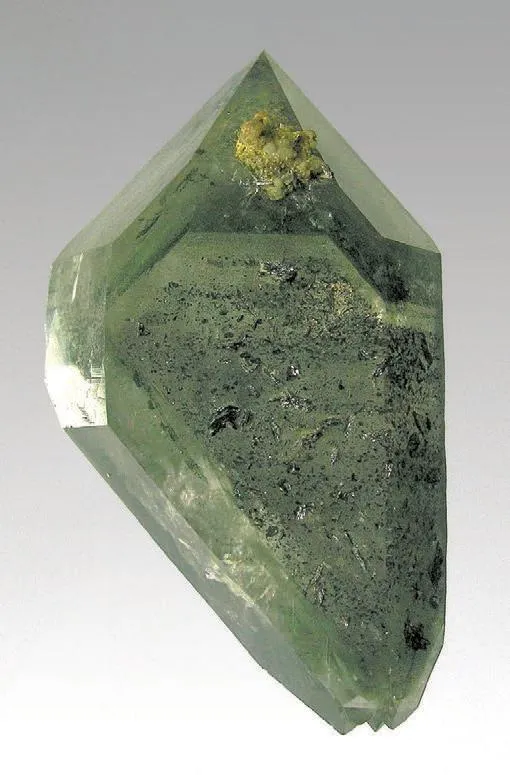 Quartz with Chlorite phantoms and Hematite - image 1