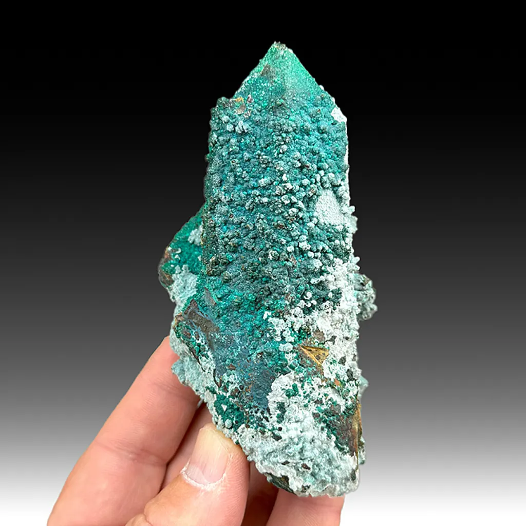 Quartz with Chrysocolla image