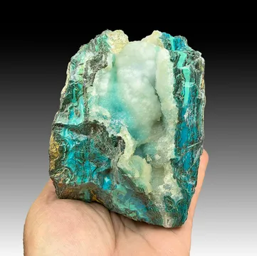 Quartz with Chrysocolla