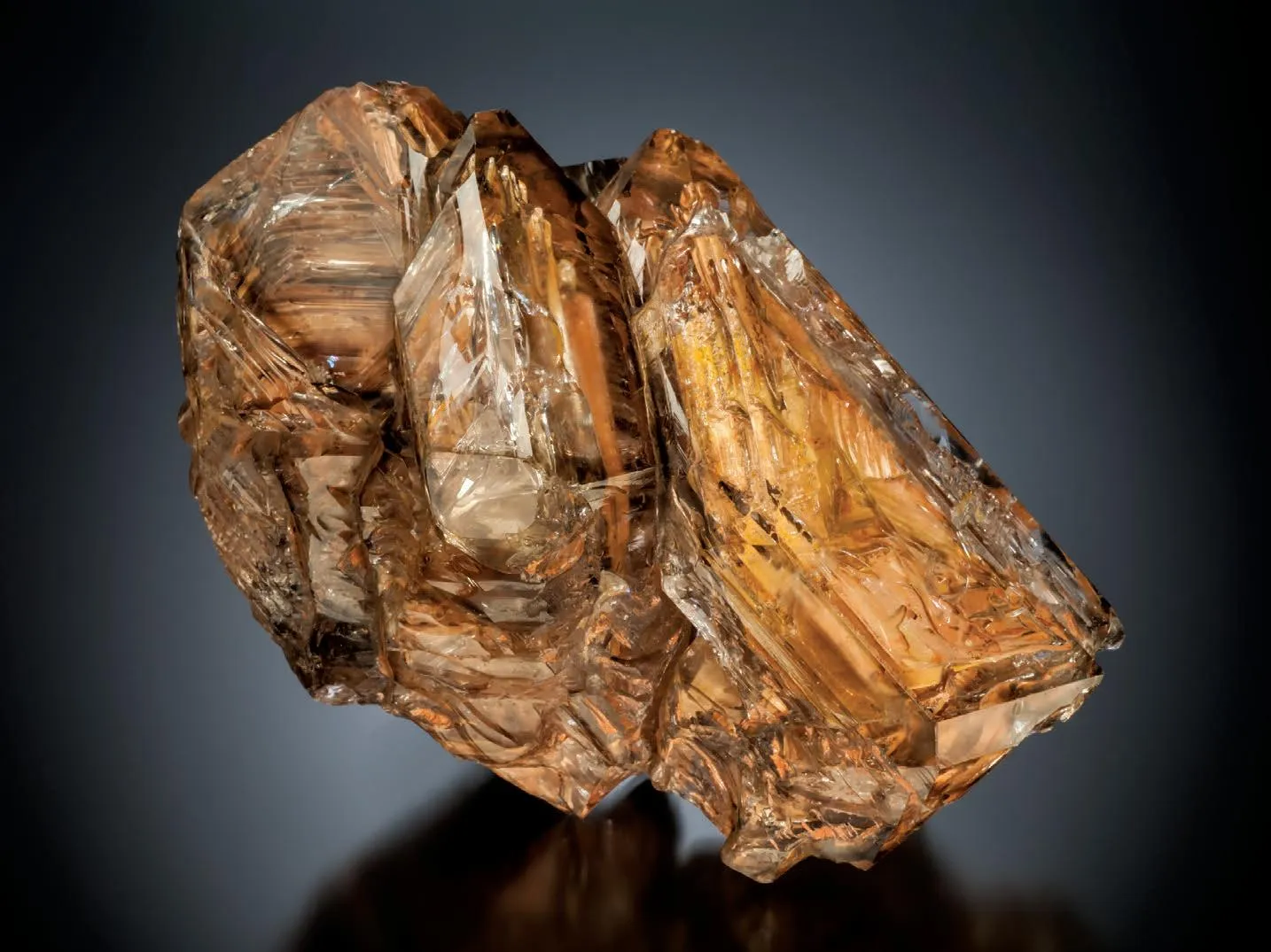 Quartz with clay inclusions - image 1