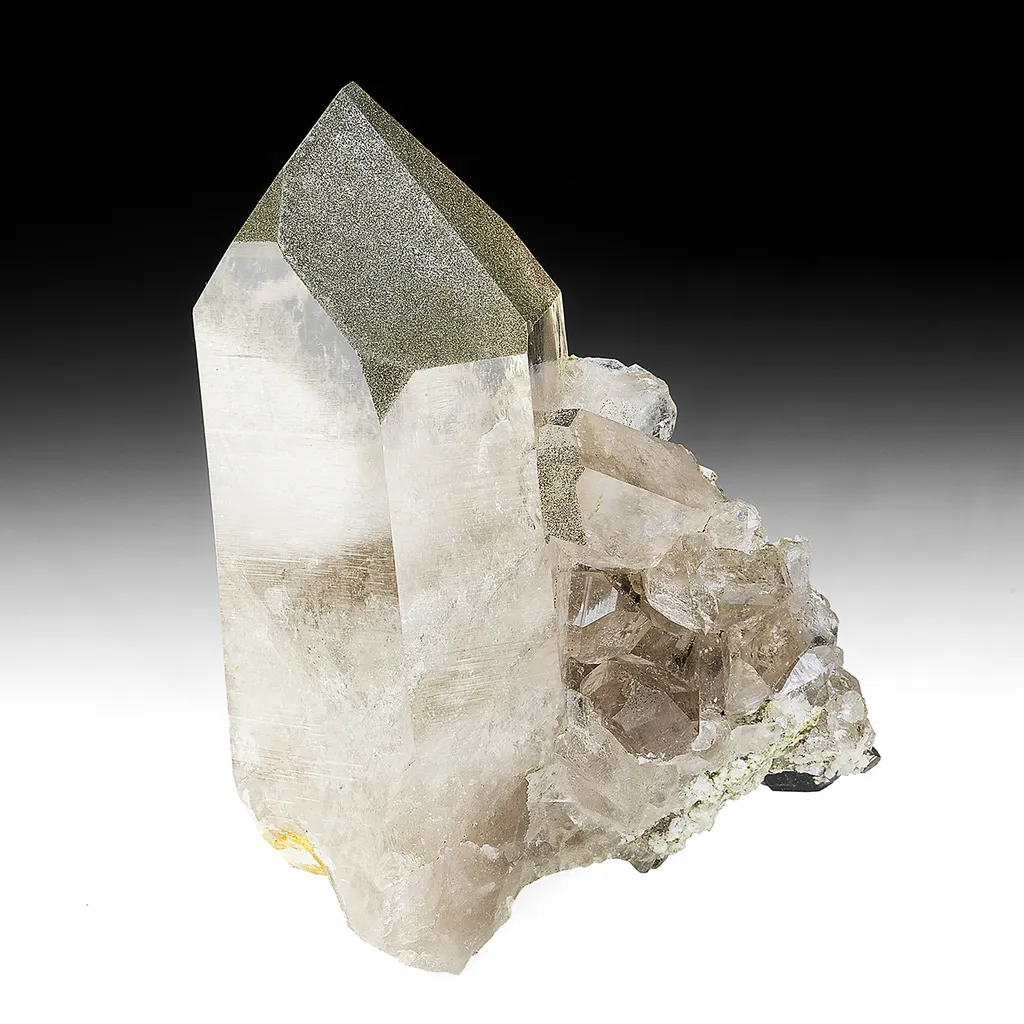 Quartz with Clinochlore, Chlorite image