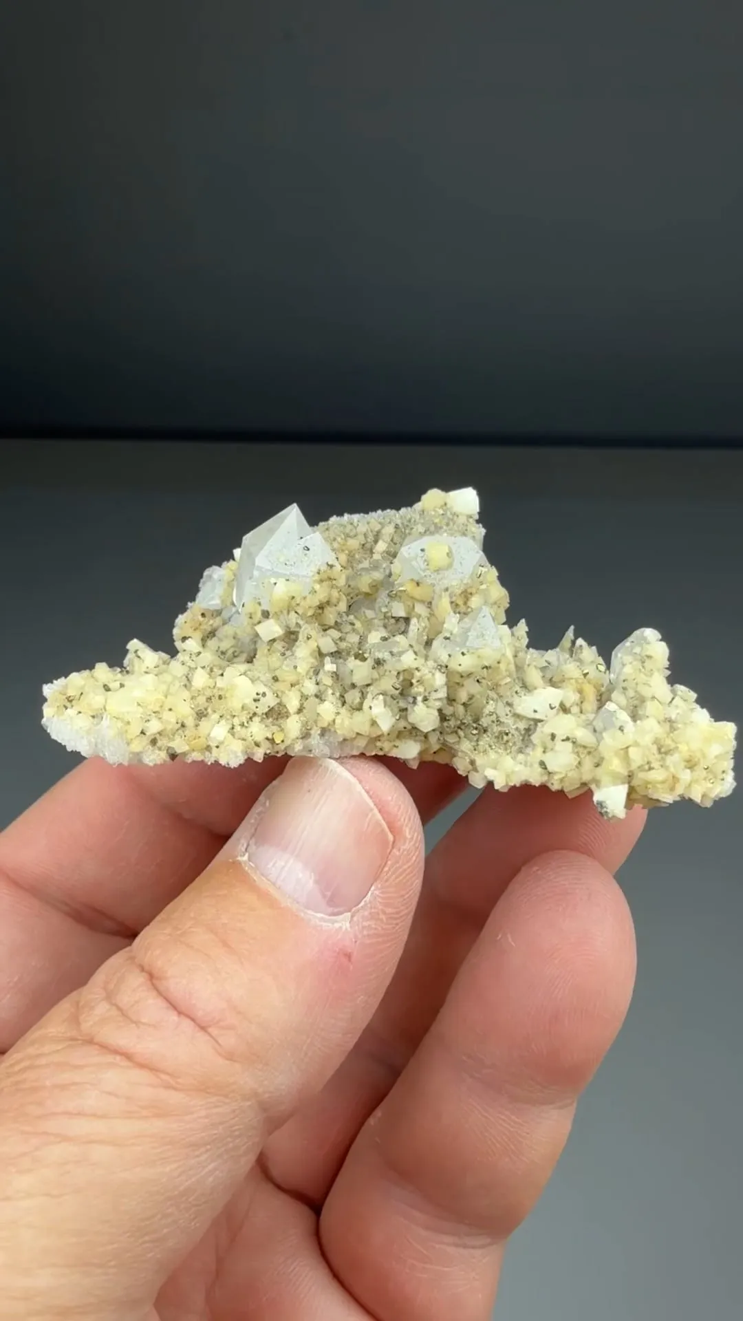 Quartz with Dolomite - image 2