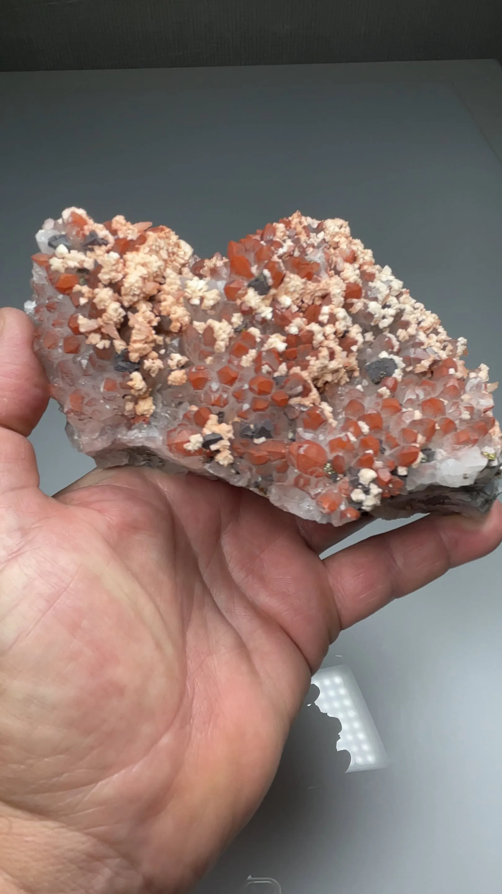 Quartz with Dolomite, Chalcopyrite, Hematite - image 2