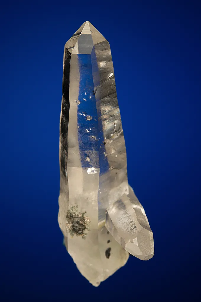 Quartz with Epidote - image 3