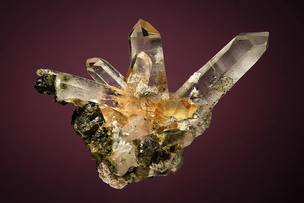 Quartz with Epidote - image 2