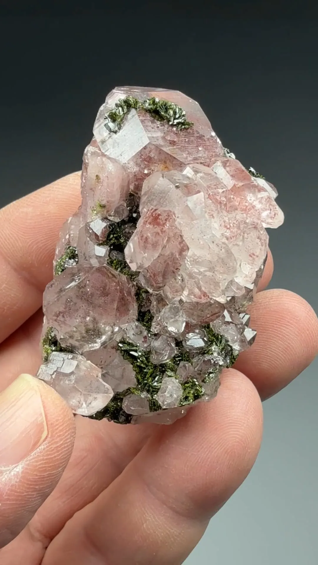 Quartz with Epidote, Hematite - image 2