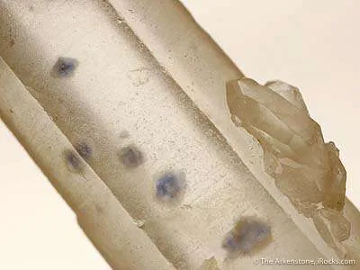 Quartz With Fluorite Inclusions - image 2