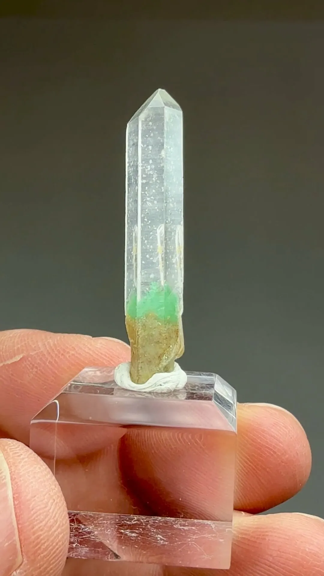 Quartz with Fuchsite - image 2