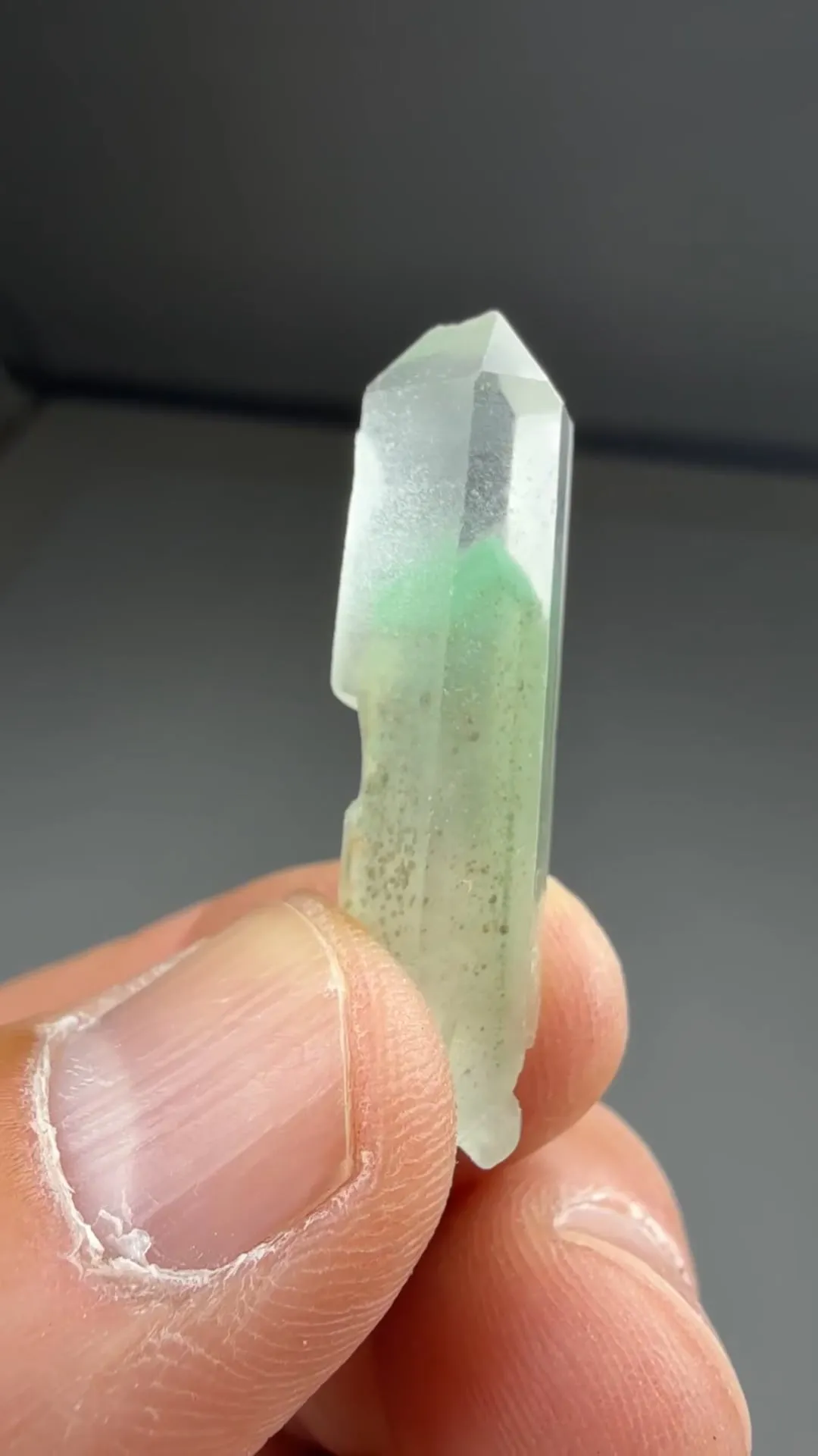 Quartz with Fuchsite - image 2