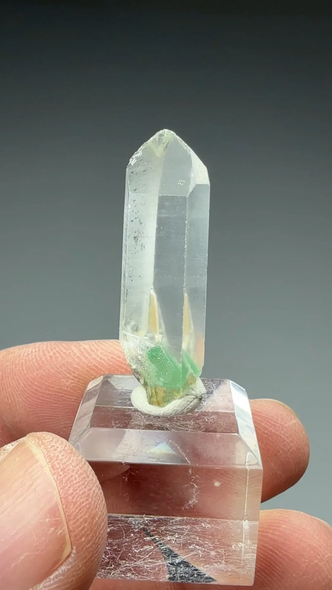 Quartz with Fuchsite - image 2