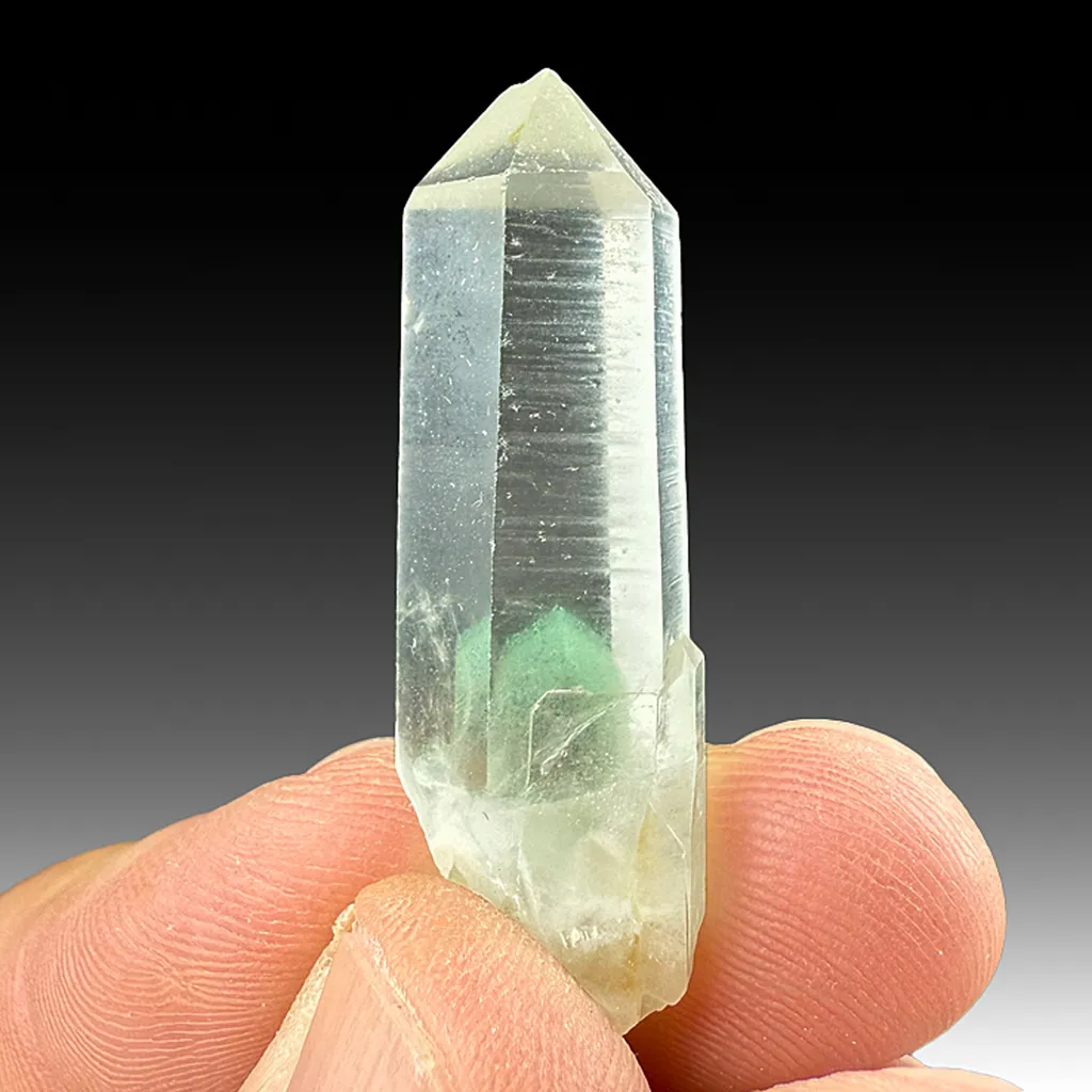 Quartz with Fuchsite image