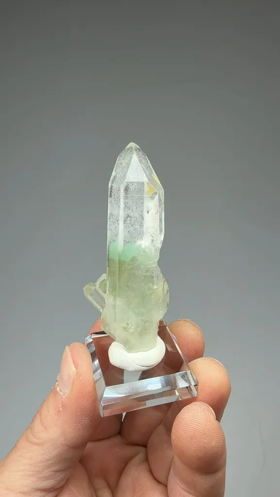 Quartz with Fuchsite - image 2