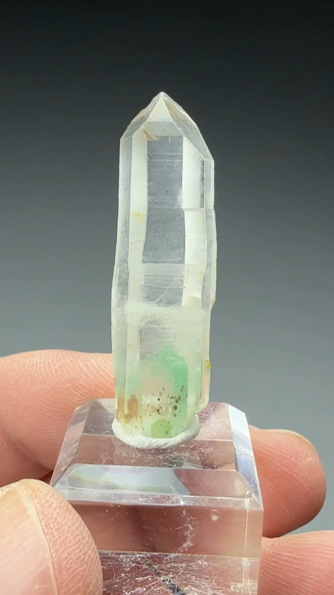 Quartz with Fuchsite - image 2