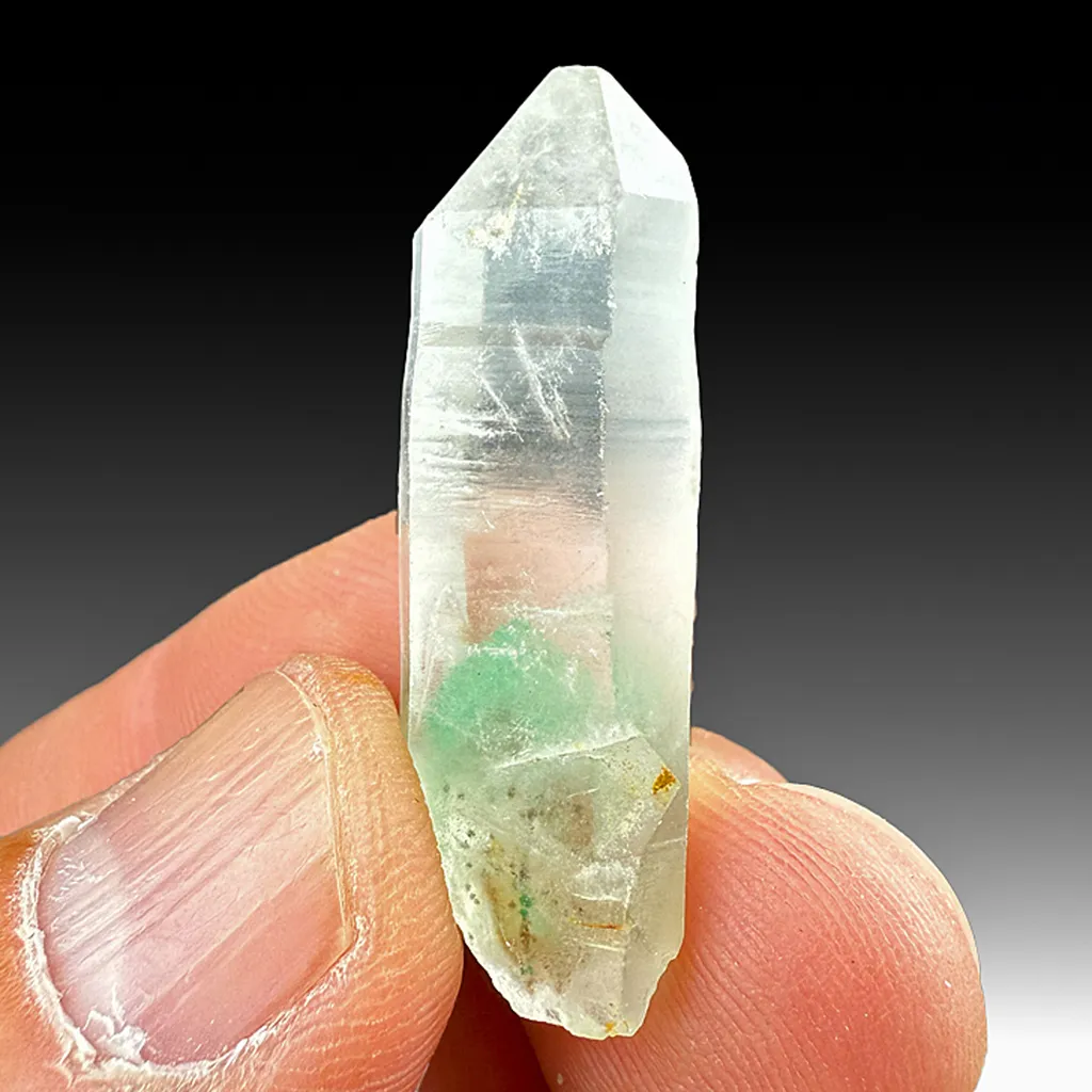 Quartz with Fuchsite image
