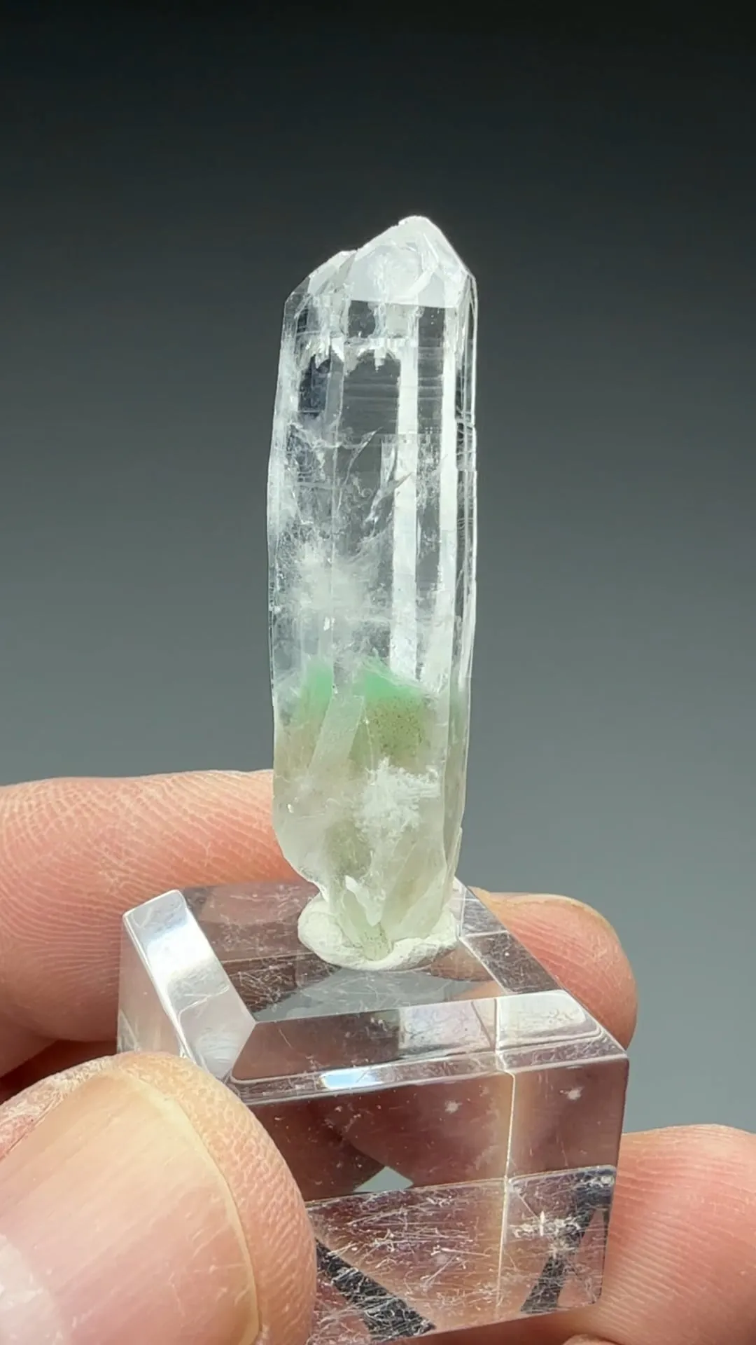 Quartz with Fuchsite - image 2