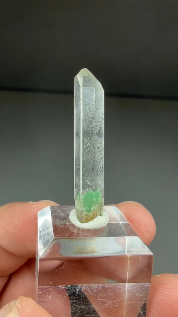 Quartz with Fuchsite - image 2
