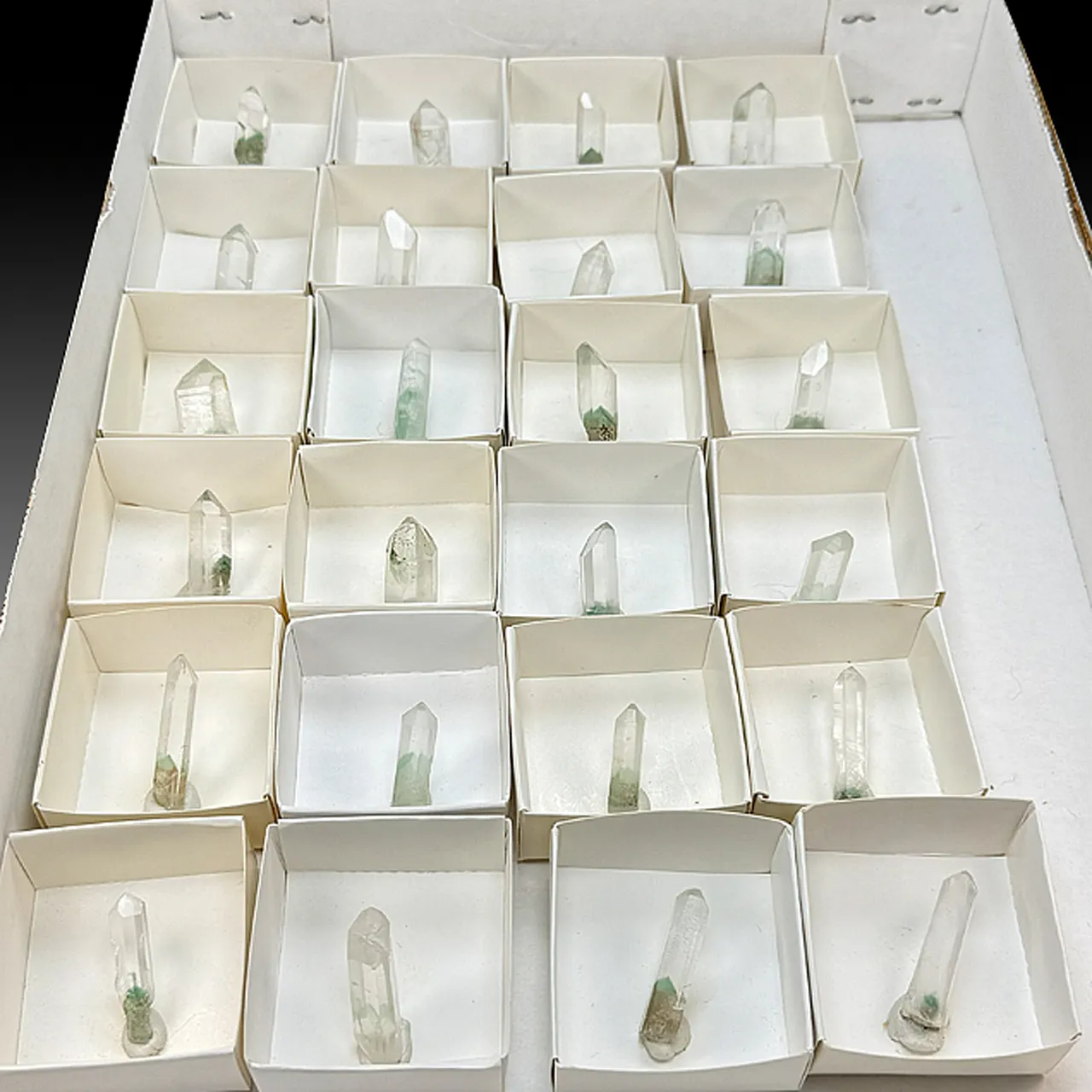 Quartz with Fuchsite lot - image 1