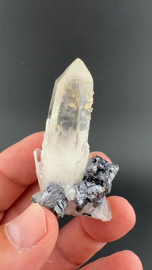 Quartz with Galena, Siderite image
