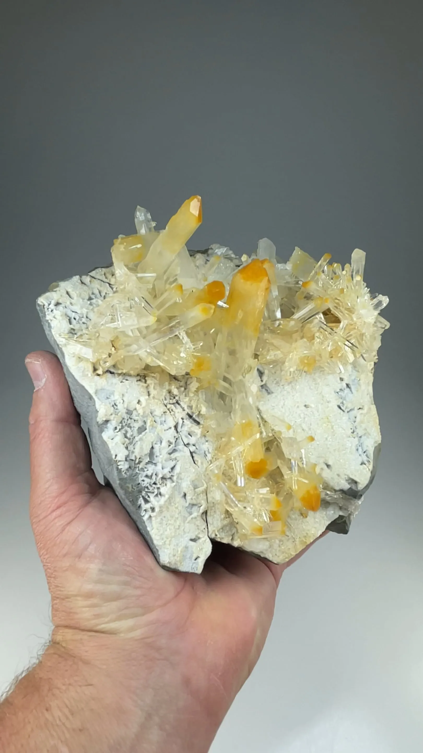 Quartz with Halloysite - image 2