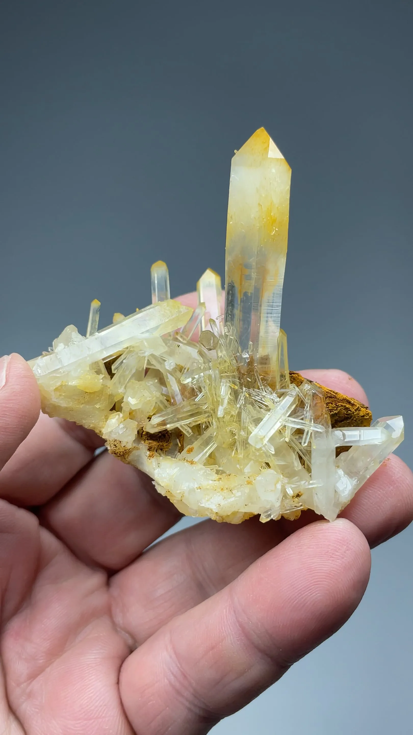 Quartz with Halloysite - image 2