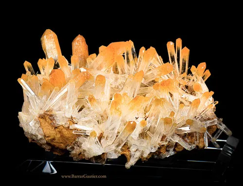 Quartz with Halloysite inclusions - image 2