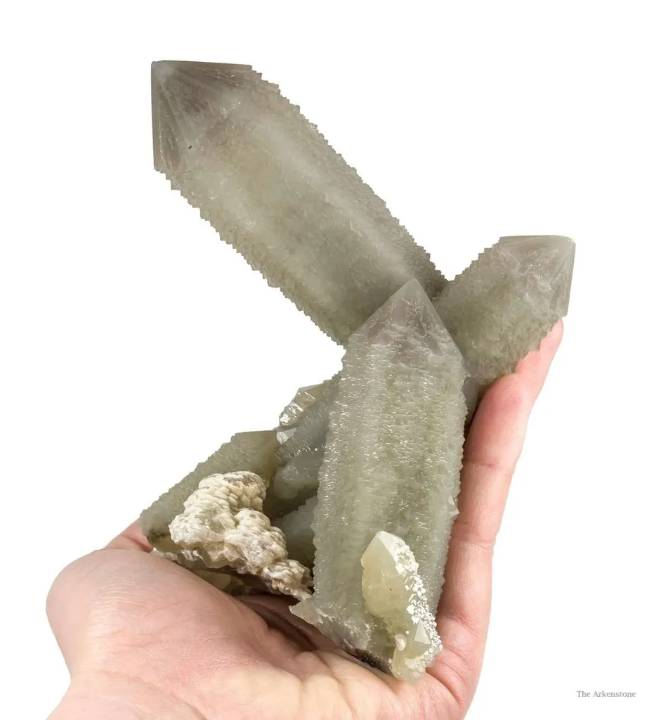 Quartz With Hedenbergite image