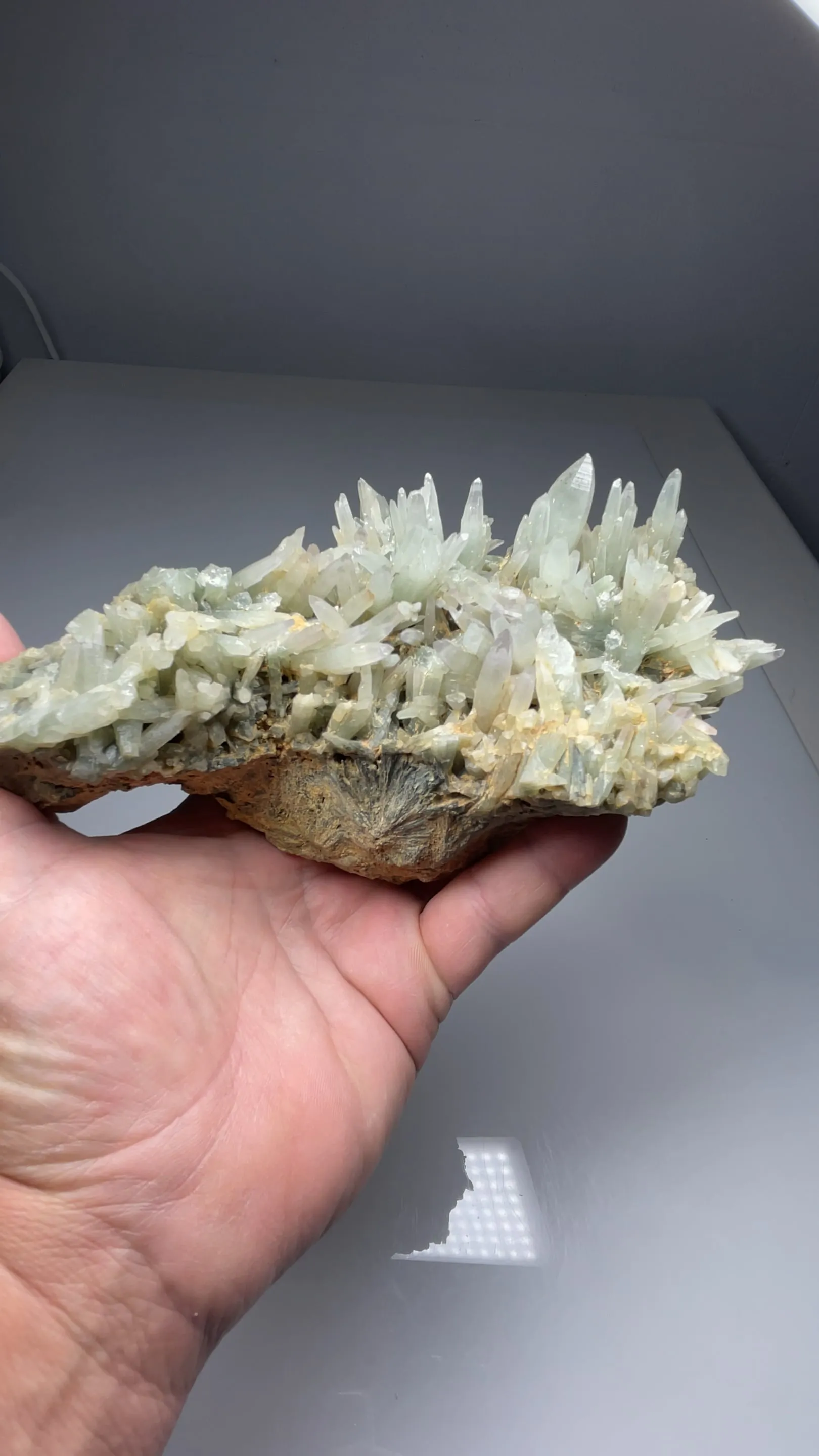 Quartz with Hedenbergite - image 2