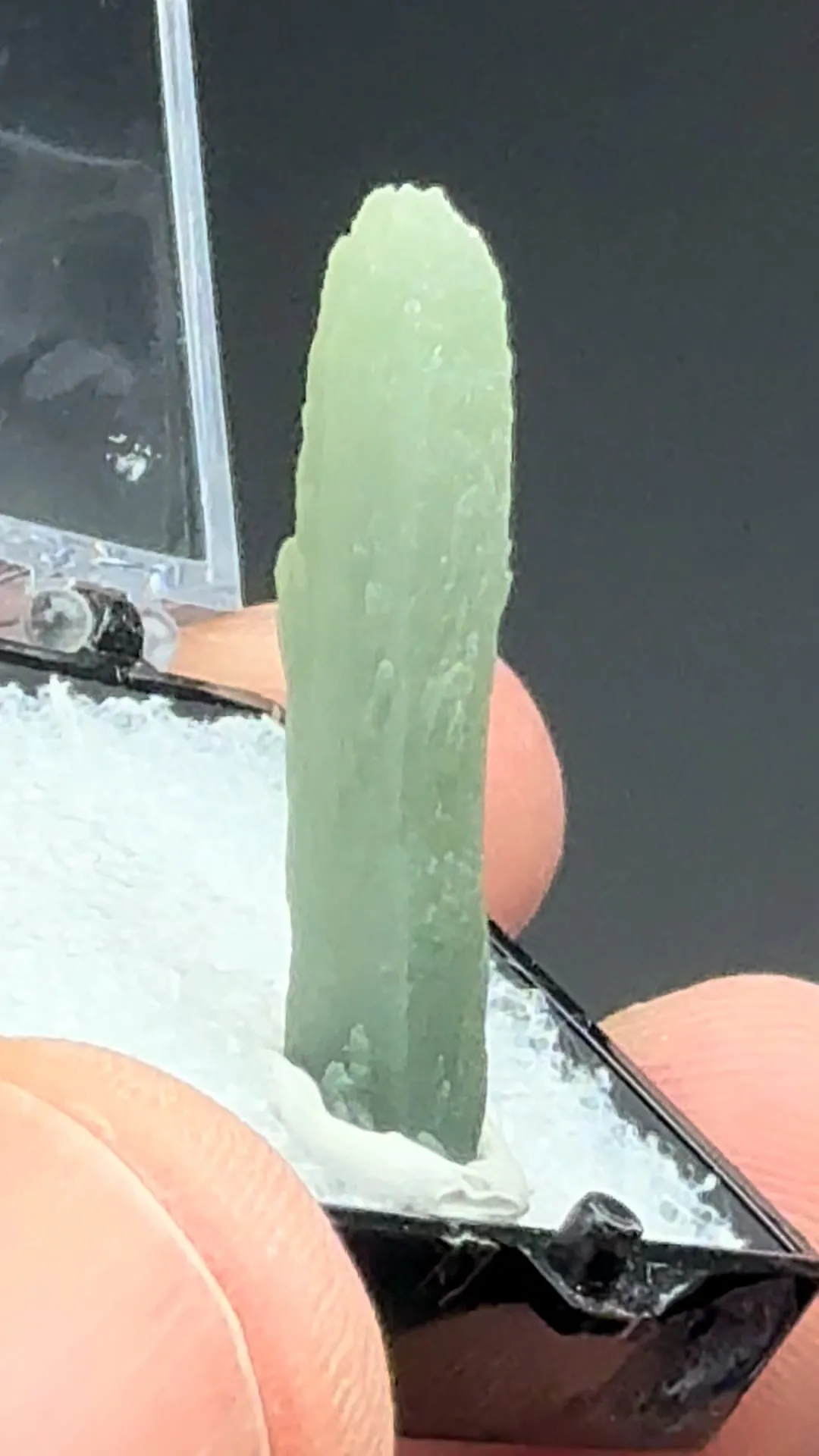 Quartz with Hedenbergite - image 2