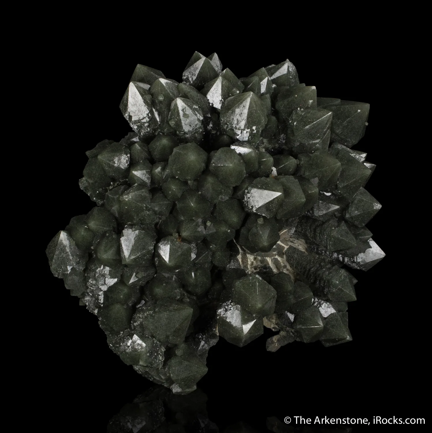 Quartz with Hedenbergite inclusions - image 4