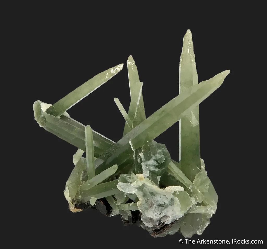 Quartz with Hedenbergite on Axinite - image 2