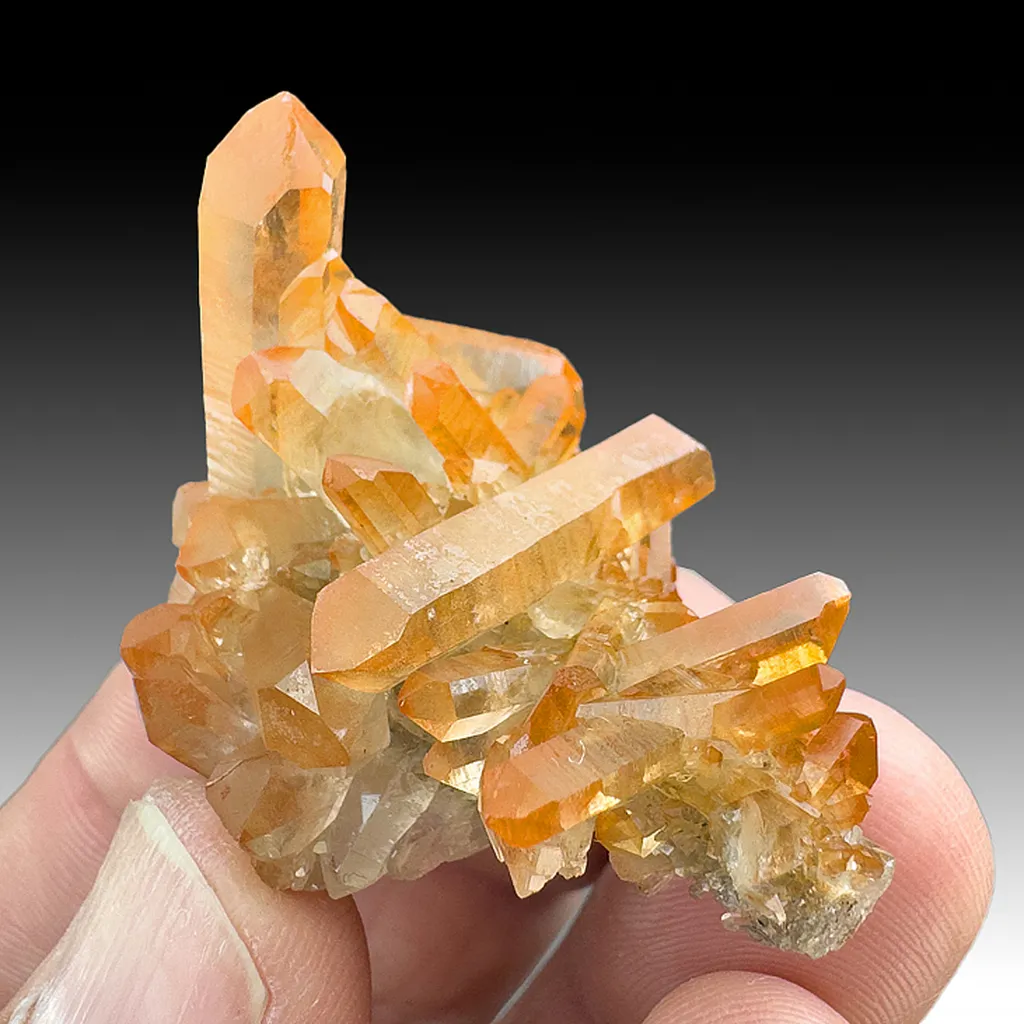 Quartz with Hematite image
