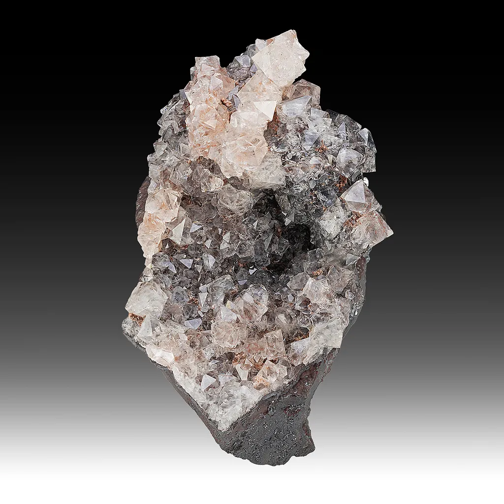 Quartz with Hematite image