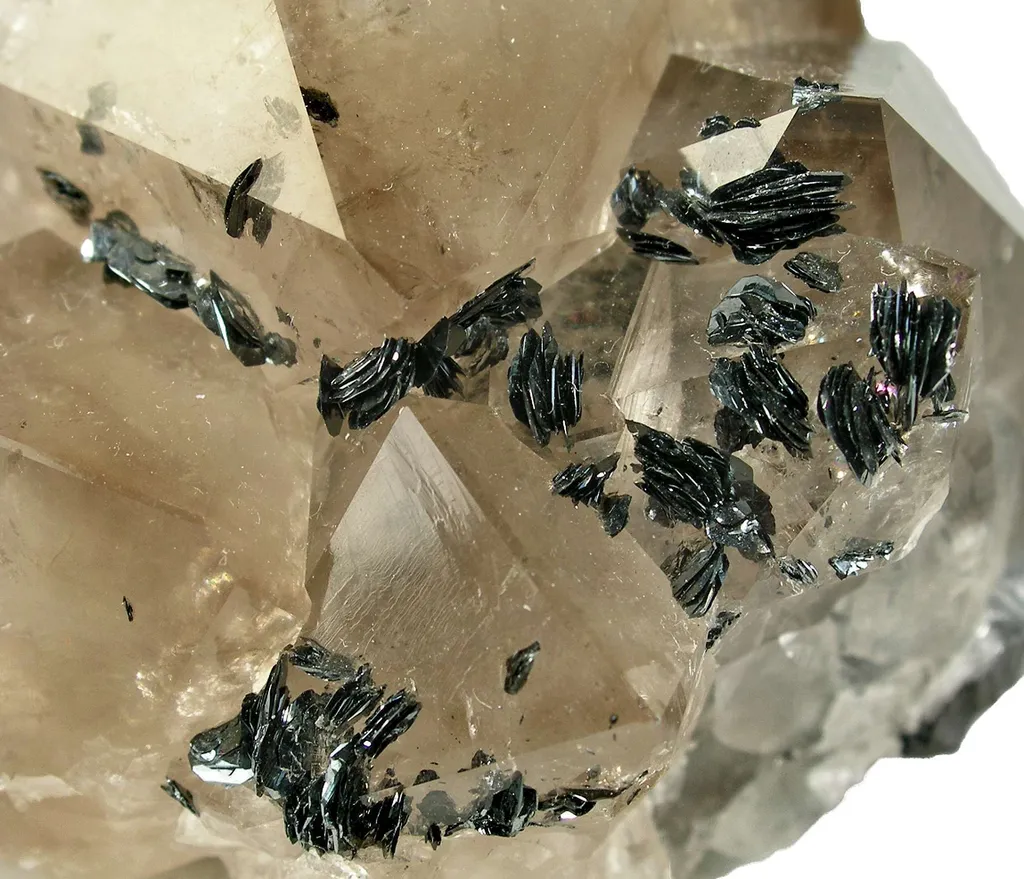 Quartz With Hematite - image 4