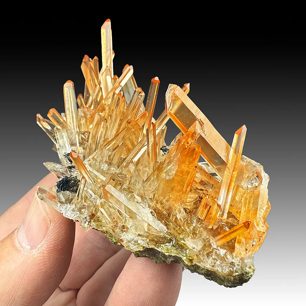 Quartz with Hematite image